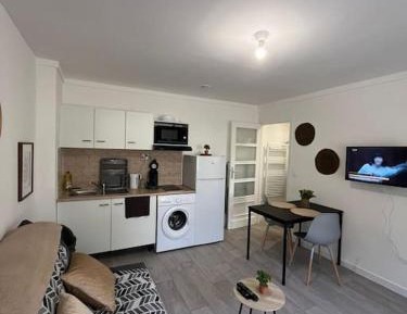 Studio with Sofa Bed