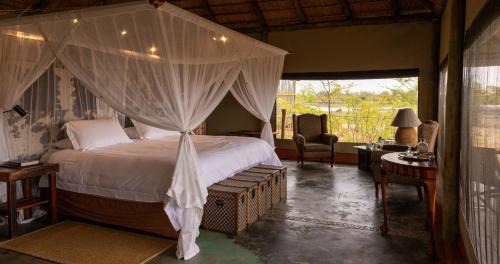 Luxury Suite - 1