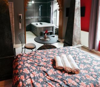 Deluxe Double Room with Bath