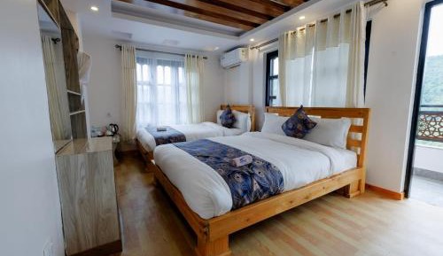Superior Deluxe Double or Twin Room 