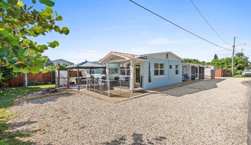 Three-Bedroom Holiday Home 