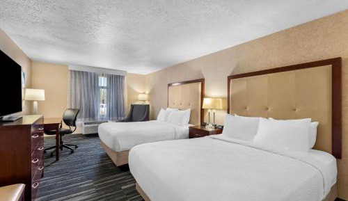 Queen Room with Two Queen Beds - Non-Smoking