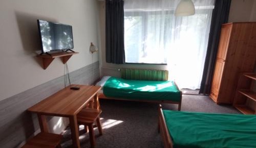 Basic Triple Room with Shared Bathroom