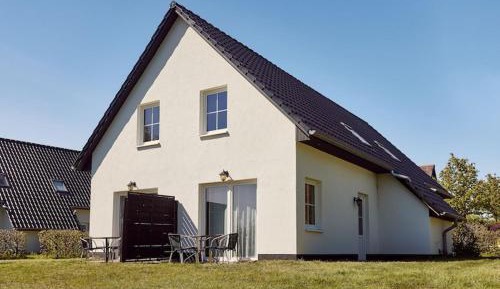 Four-Bedroom Holiday Home