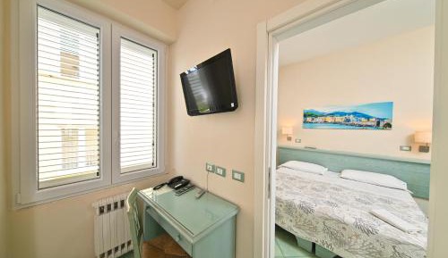 Comfort Quadruple Room