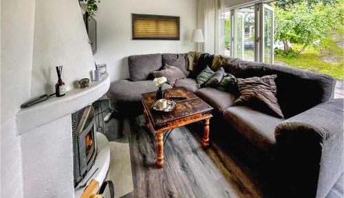 One-Bedroom Holiday Home