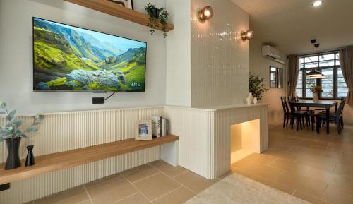 Four-Bedroom Holiday Home