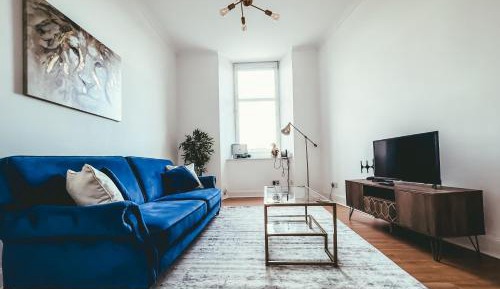 One-Bedroom Apartment with Sea View