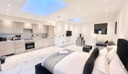 Studio with Garden View