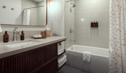 Queen Room with Two Queen Beds - High Floor