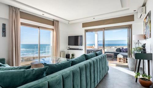 Two-Bedroom Deluxe Apartment with Ocean View