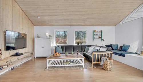 Four-Bedroom Holiday Home
