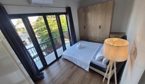 Apartment with Balcony