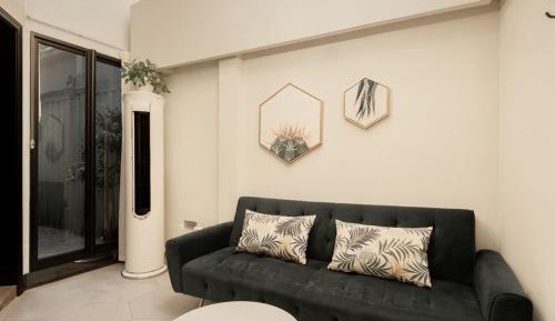 One-Bedroom Apartment with Terrace