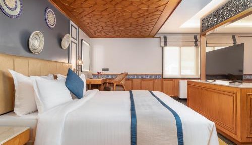 Superior King Room