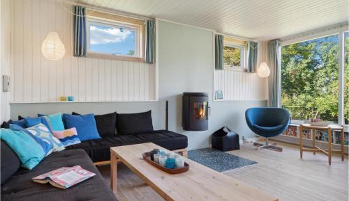 One-Bedroom Holiday Home