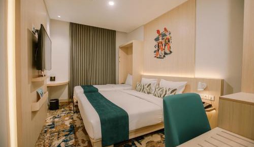 Deluxe Murphy Room with View 