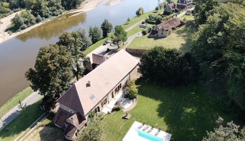 Six-Bedroom House
