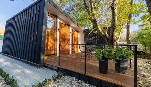 Bungalow - Water Front 