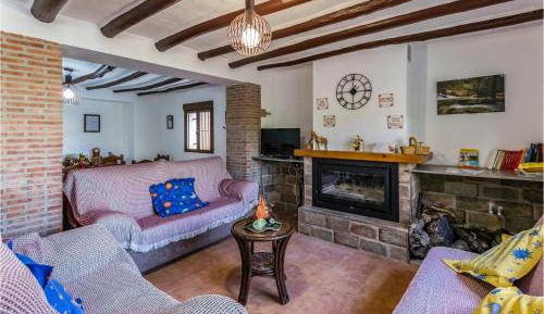 Four-Bedroom Holiday Home