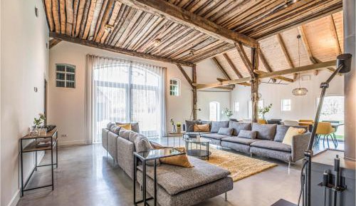 Six-Bedroom Holiday Home
