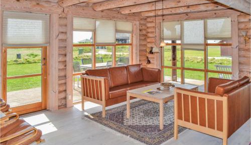 Four-Bedroom Holiday Home