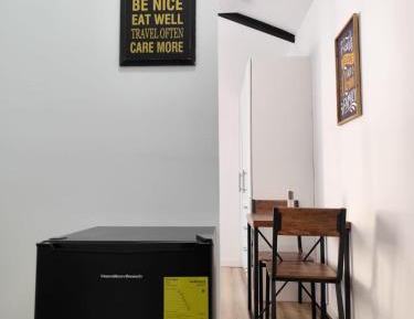 Deluxe Studio