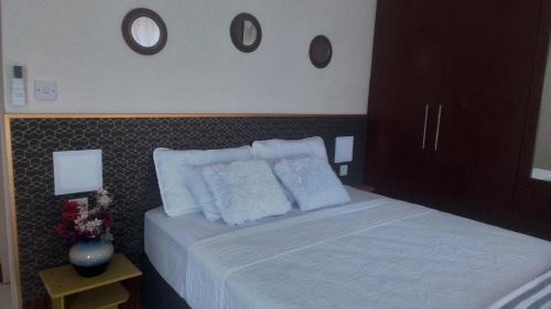 Deluxe Queen Suite