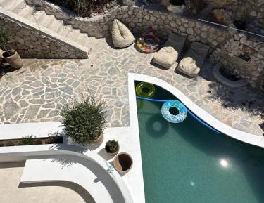 Two-Bedroom Apartment with Balcony and Sea View