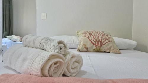 Basic Triple Room with Shared Bathroom
