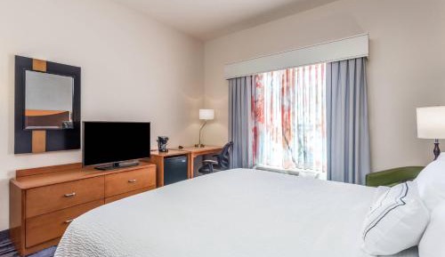 King Room - Hearing Accessible