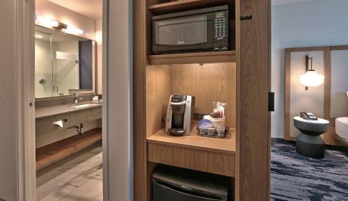 King Suite with City View