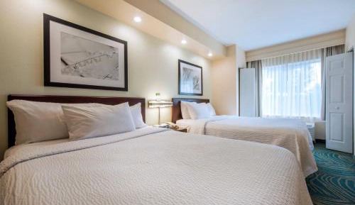 Queen Suite with Sofa Bed