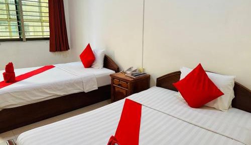 Twin Room with Bathroom