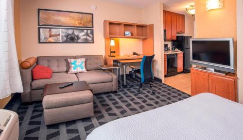 Queen Studio with Sofa Bed