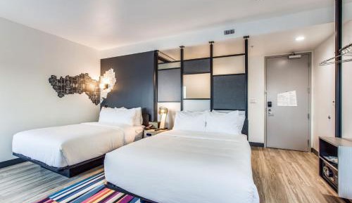 Aloft, Guest room, 2 Queen