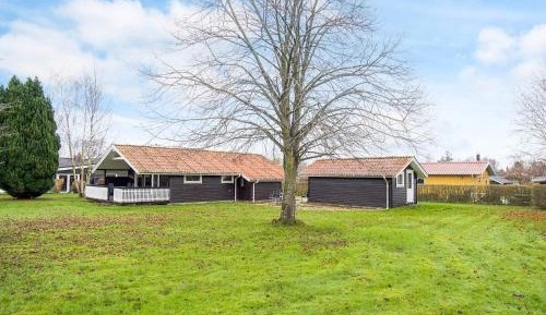 Two-Bedroom Holiday Home