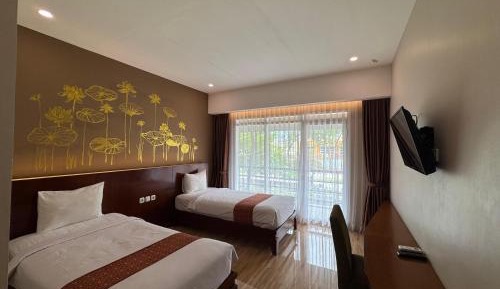 Twin Room with Mountain View