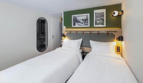 Standard Room - 2 Single Beds