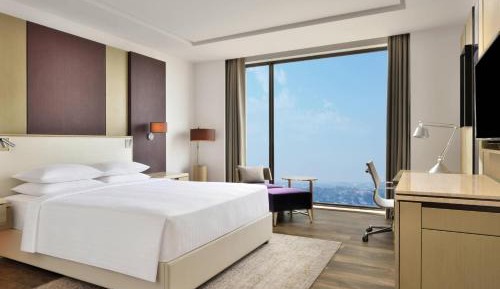 Executive Guest Room, 1 King, High floor