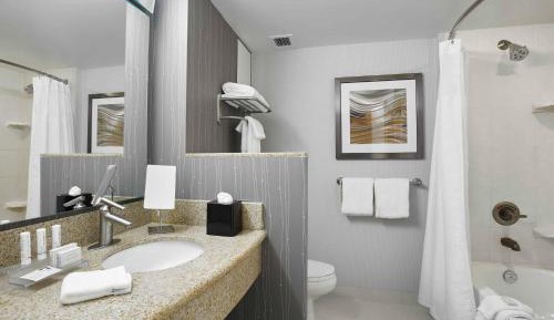 King Room with Spa Bath