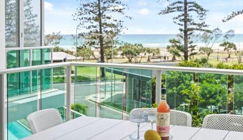 Two-Bedroom Apartment with Balcony and Sea View