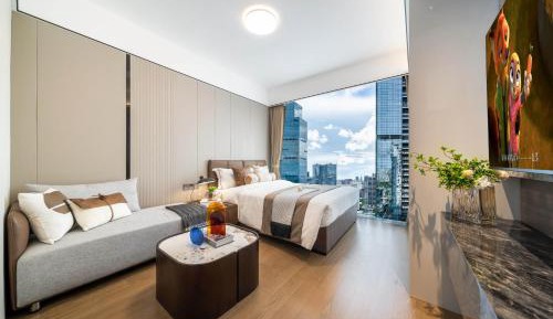 Queen Room with Balcony