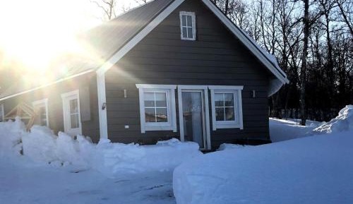 One-Bedroom Holiday Home