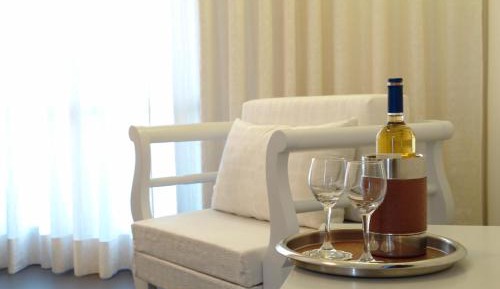 Superior Suite with Sea View & Private Outdoor Air Jetted Tub