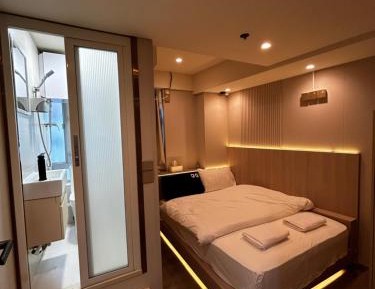 Deluxe Double Room with Shower
