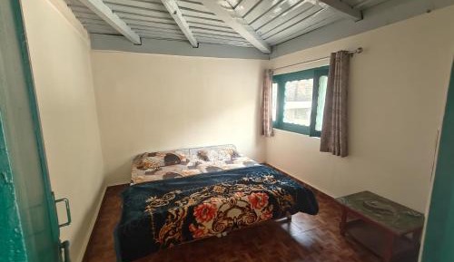 Double Room with Shared Toilet