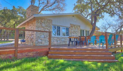One-Bedroom Holiday Home