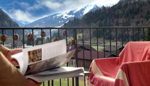 Studio Apartment with One Double Bed