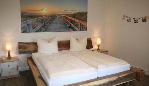 Two-Bedroom Apartment with Lake View